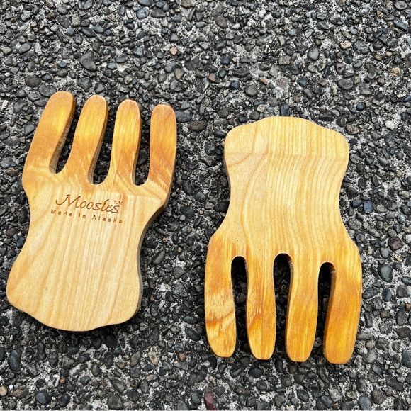 Moosies Solid Wood Alaska Made Claw Salad Pasta Server Set/2 - Picture 5 of 6